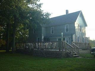 13332 Briar Hill Road Carleton, MI 48117 - Photo 2 of 15 738449-1.JPG