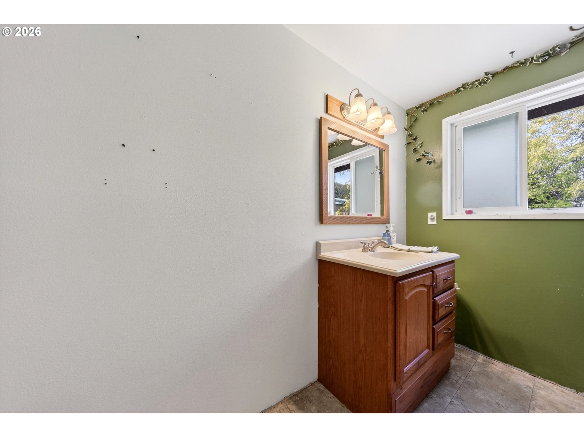 321 West Date Street Powers, OR 97466 - Photo 20 of 29
