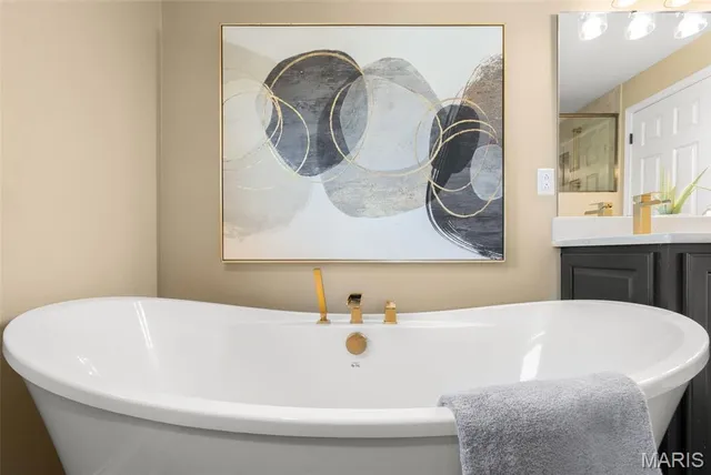 $425,000 | 1832 Pottery Road, Washington, MO 63090