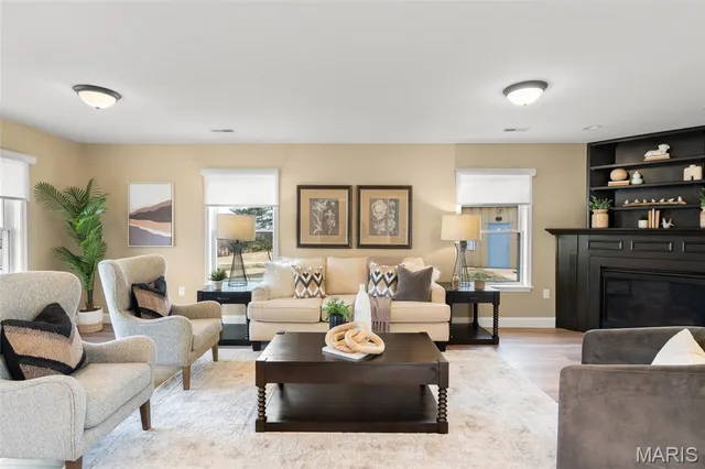 $425,000 | 1832 Pottery Road, Washington, MO 63090