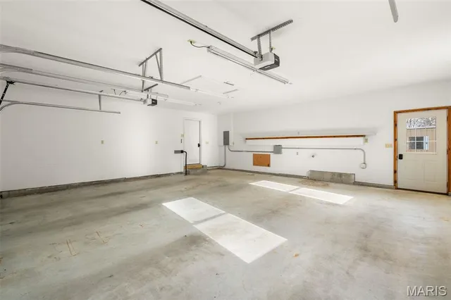 $425,000 | 1832 Pottery Road, Washington, MO 63090