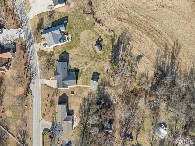 $425,000 | 1832 Pottery Road, Washington, MO 63090