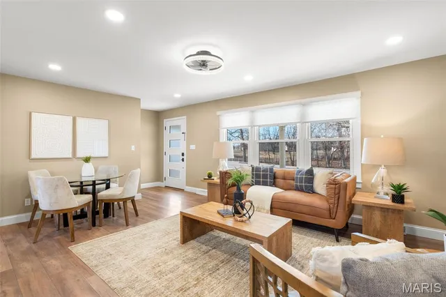 $425,000 | 1832 Pottery Road, Washington, MO 63090