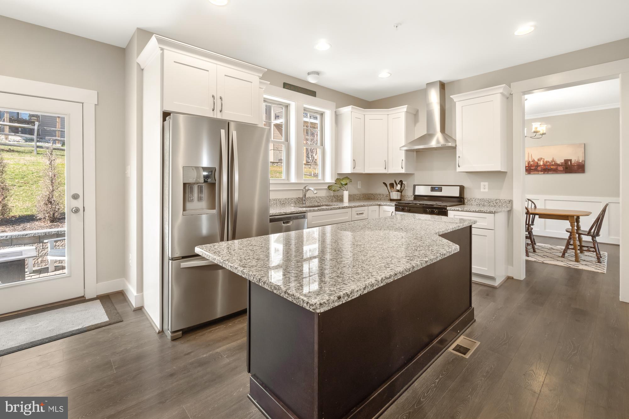 7020 Fox Chase Road New Market, MD 21774 - Photo 4 of 58 Gourmet kitchen with SS appliances and granite.