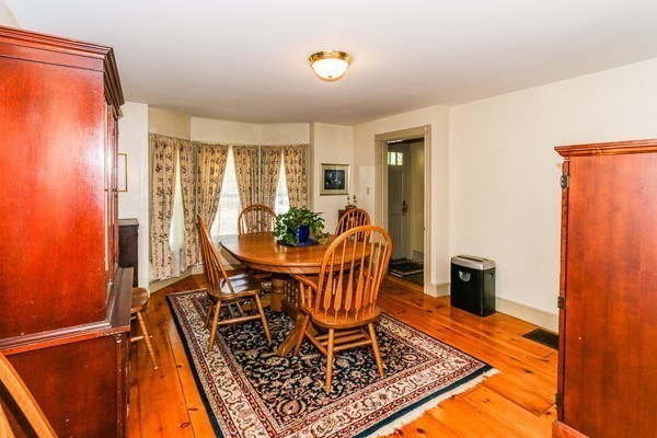 94 West Main Street Georgetown, MA 01833 - Photo 4 of 28 Gallery Image 4