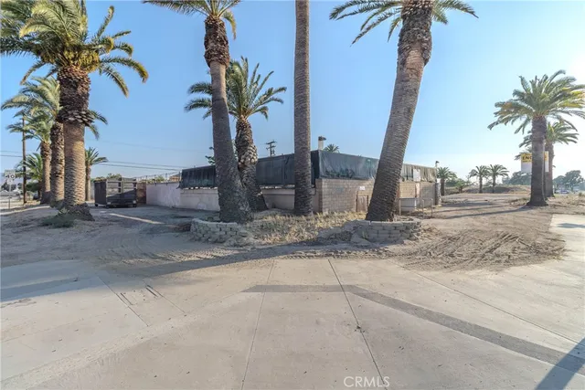 a view of a backyard of a house