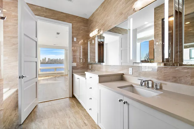 $2,975,000 | 9 Somerset Lane, Unit 222, Edgewater, NJ 07020