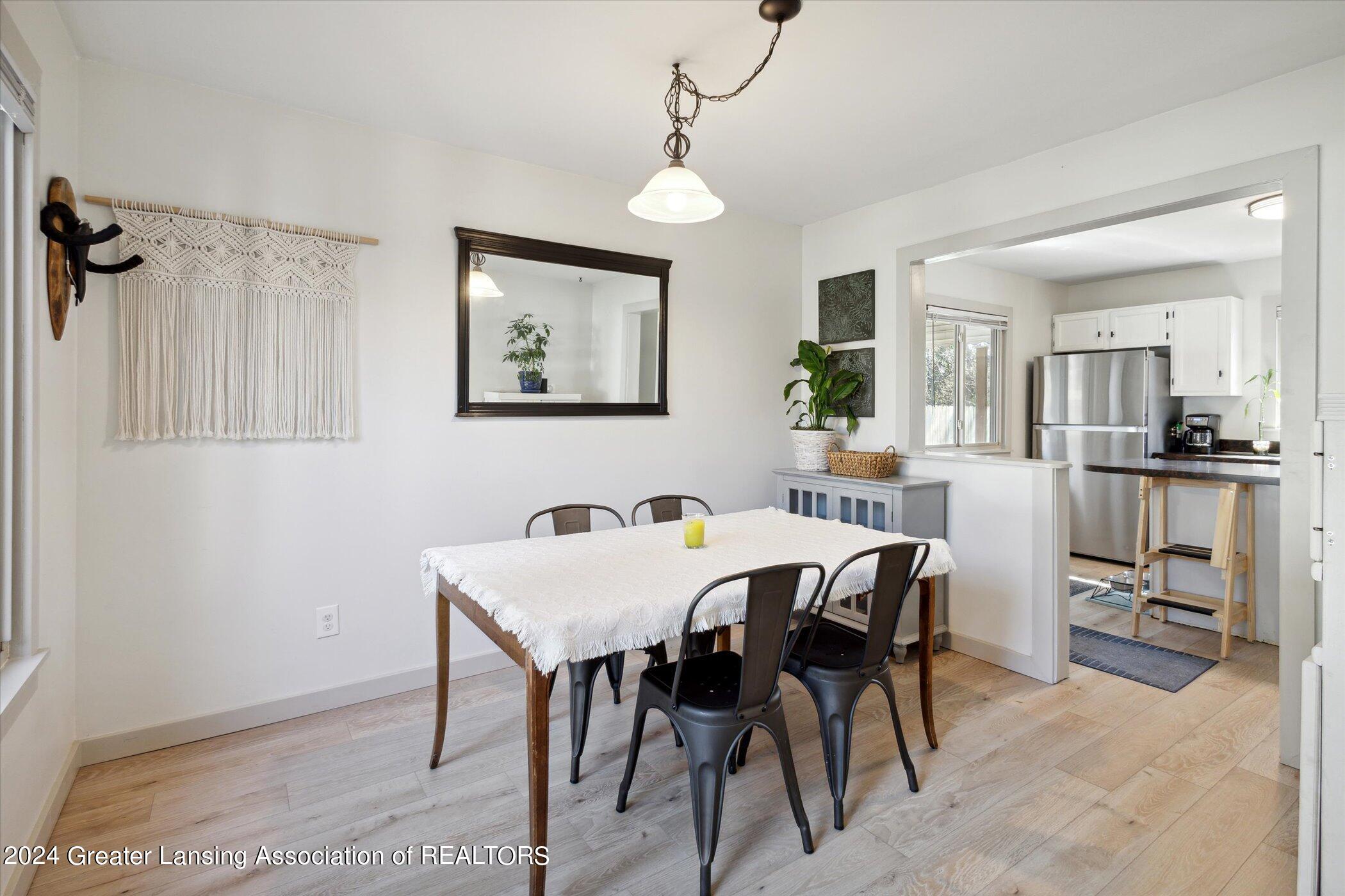 3033 Scarborough Road Lansing, MI 48910 - Photo 12 of 39 12-3033-Scarborough-Rd-Lansing-MI-48910-