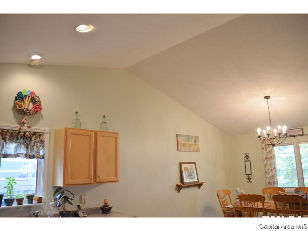 41 Royal Road Springfield, IL 62702 - Photo 30 of 36