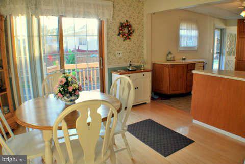 2401 Oak Manor Road Baltimore, MD 21219 - Photo 13 of 28 Kitchen