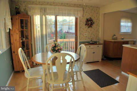 2401 Oak Manor Road Baltimore, MD 21219 - Photo 14 of 28 Kitchen