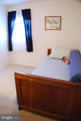 2401 Oak Manor Road Baltimore, MD 21219 - Photo 18 of 28 Bedroom