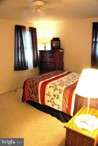 2401 Oak Manor Road Baltimore, MD 21219 - Photo 21 of 28 Bedroom
