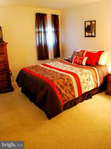 2401 Oak Manor Road Baltimore, MD 21219 - Photo 22 of 28 Bedroom