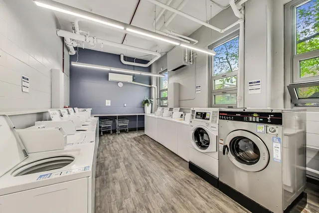 $2,900 | 1255 North Sandburg Terrace, Unit 2804, Chicago, IL 60610