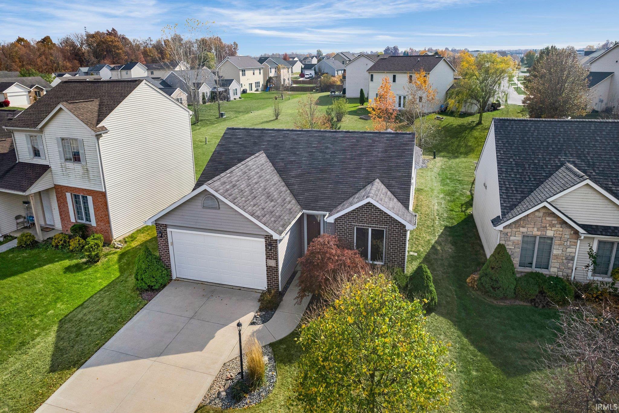 2903 Rivulet Run Fort Wayne, IN 46818 - Photo 2 of 36