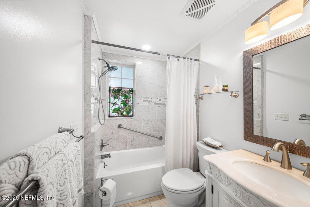 823 Lasalle Street, Unit 821/823 Jacksonville, FL 32207 - Photo 13 of 34 823 Lasalle St (25).JPG-SMALL