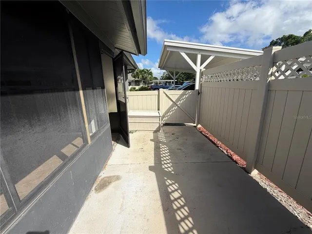 $1,900 | 2606 29th Avenue West, Unit 12, Bradenton, FL 34205