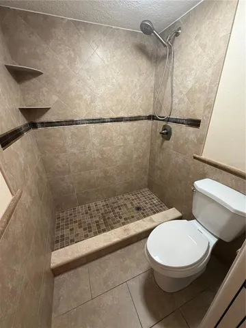 $1,900 | 2606 29th Avenue West, Unit 12, Bradenton, FL 34205