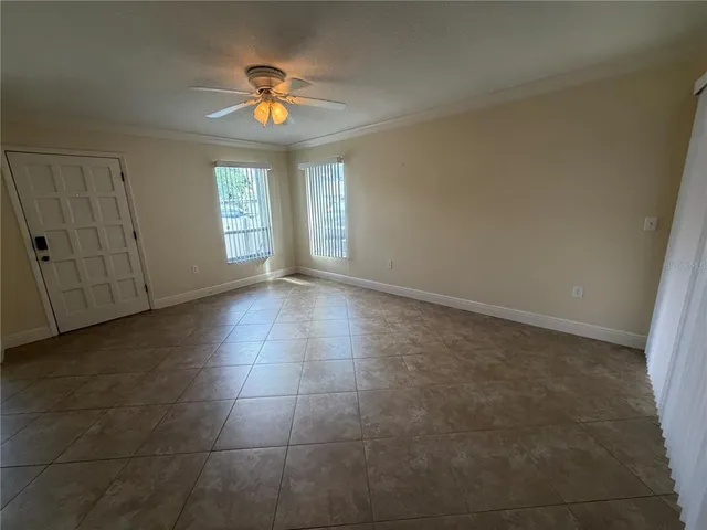 $1,900 | 2606 29th Avenue West, Unit 12, Bradenton, FL 34205