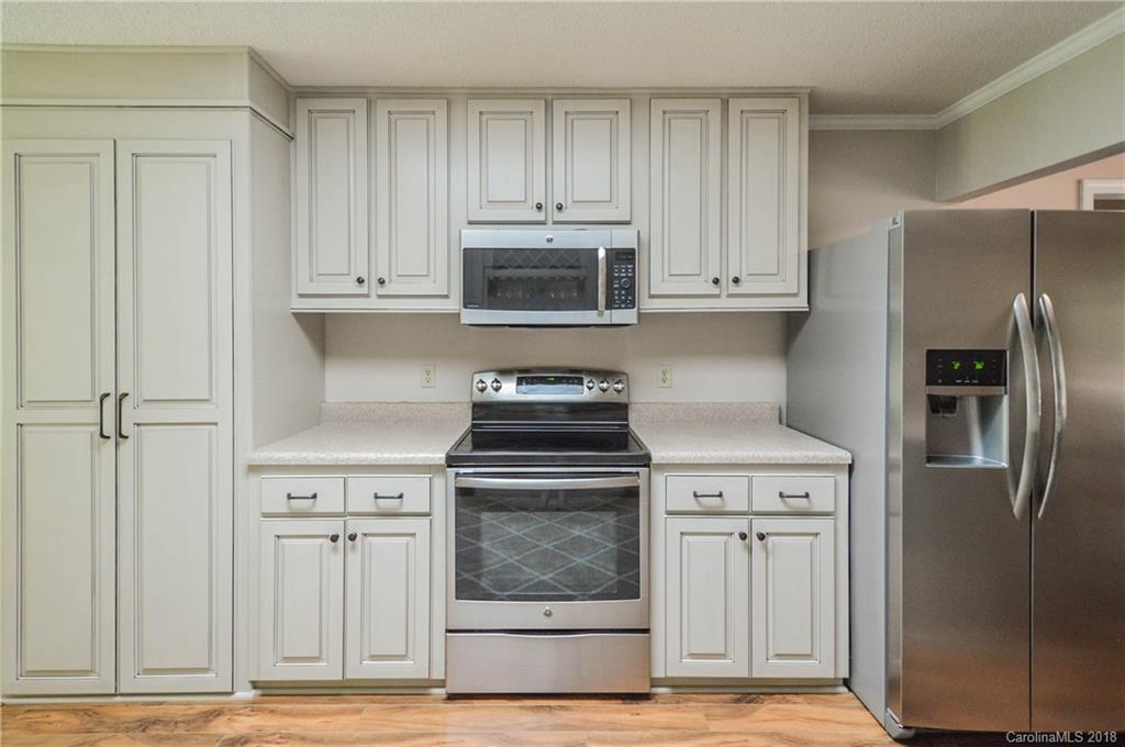 8378 Pompano Road Harrisburg, NC 28075 - Photo 7 of 36 Gallery Image 7