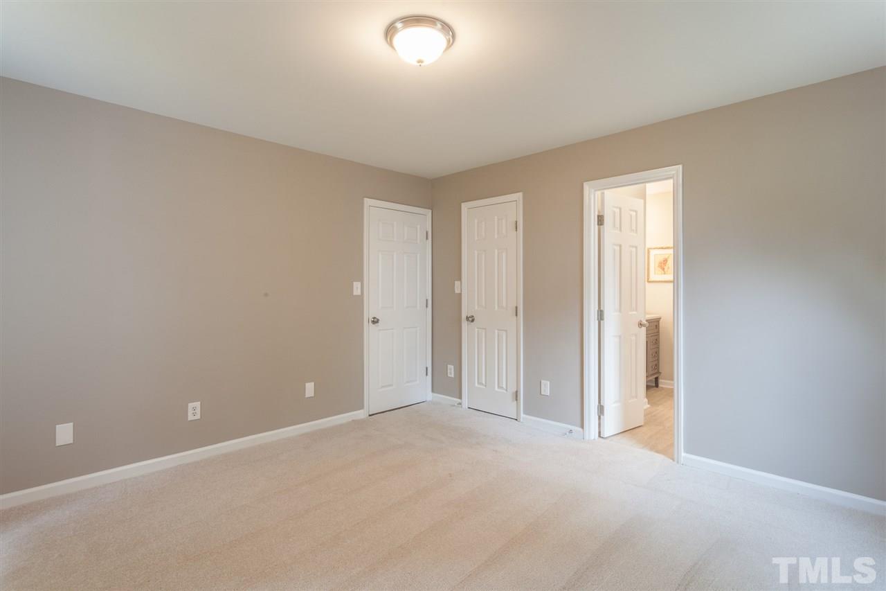 1925 Ranch Mill Circle Raleigh, NC 27610 - Photo 5 of 24 Gallery Image 5