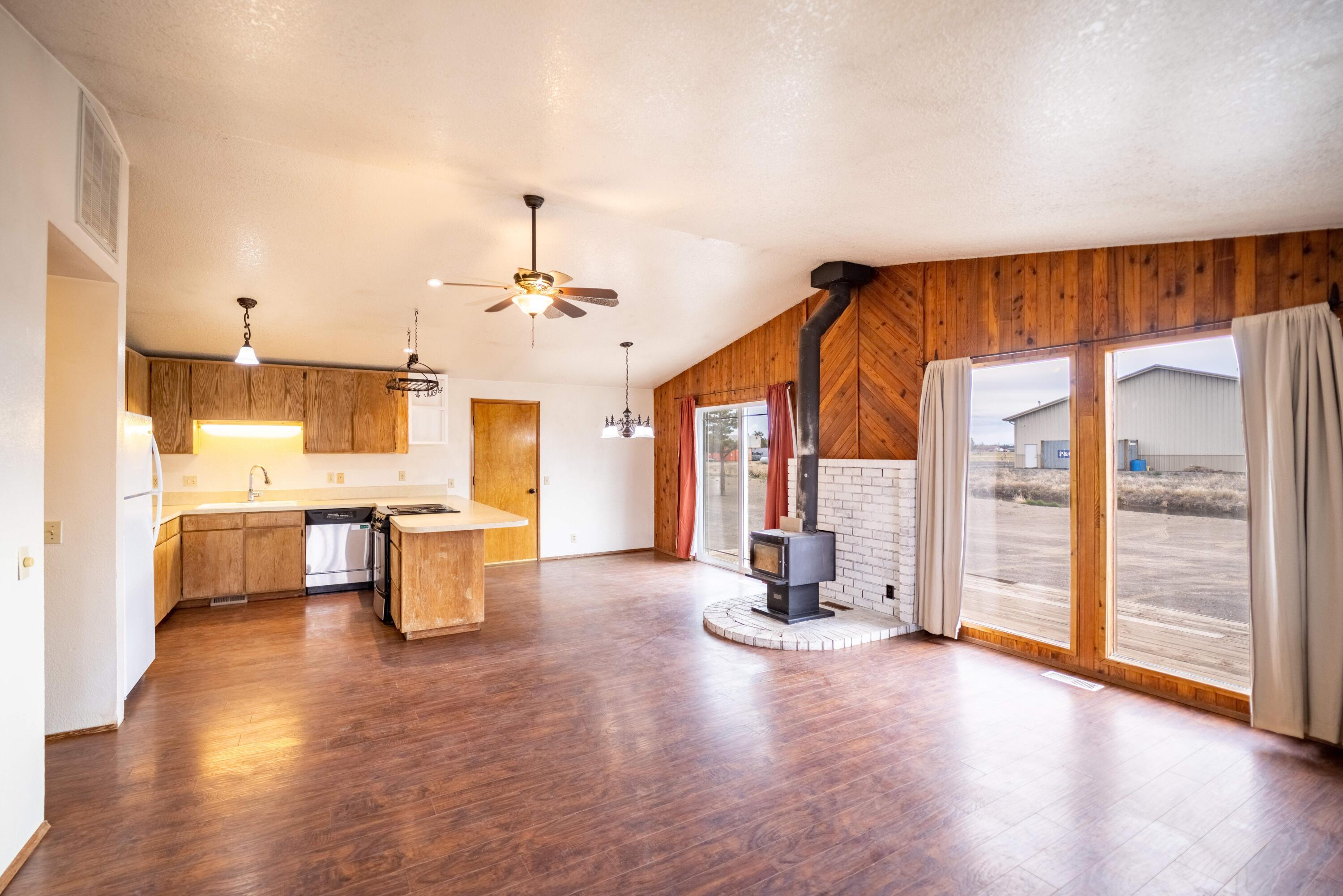 25925 Alfalfa Market Road Bend, OR 97701 - Photo 3 of 15 TGP_2800-HDR