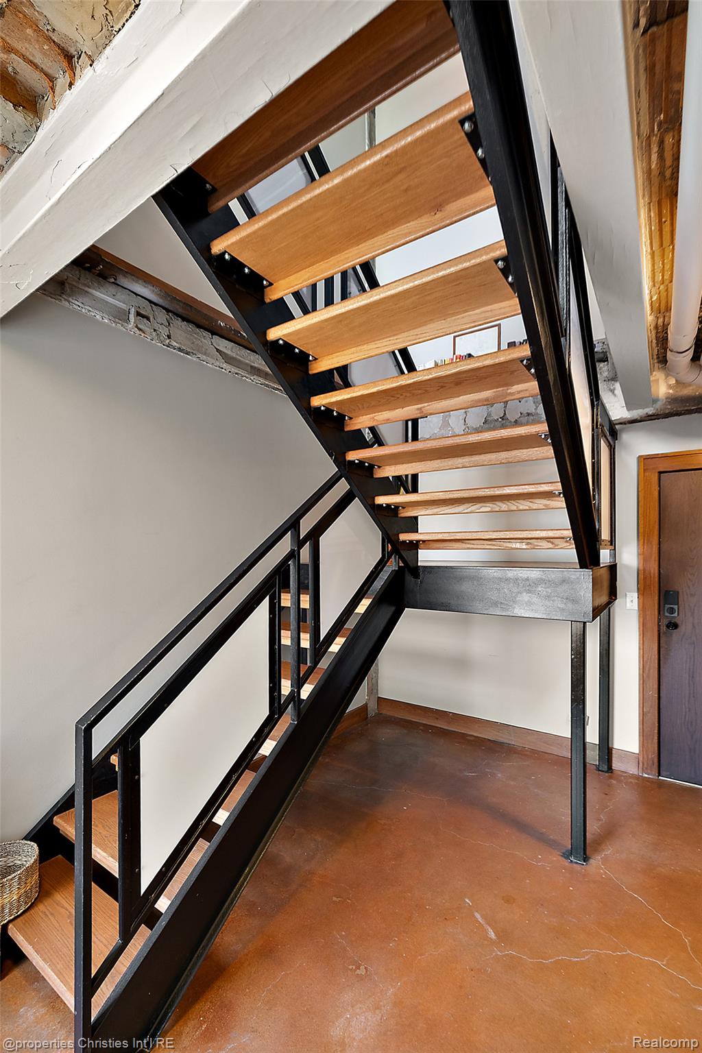 2915 John R Street, Unit 710 Detroit, MI 48201 - Photo 12 of 35 2915 John R Unit 710-12.jpg