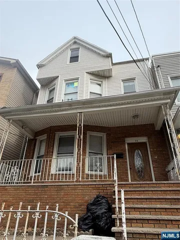 $3,600 | 70 Charles Street, Unit 2, Jersey City, NJ 07307