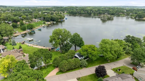 $1,790,000 | 3550 Island View Circle Northwest, Prior Lake, MN 55372