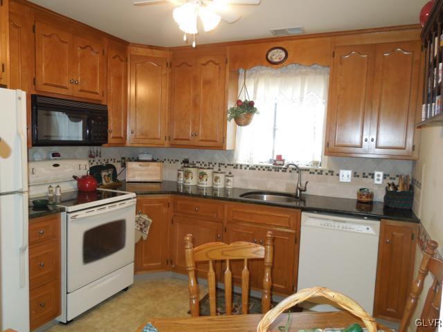 895 Cold Spring Road Allentown, PA 18103 - Photo 12 of 22 Gallery Image 12