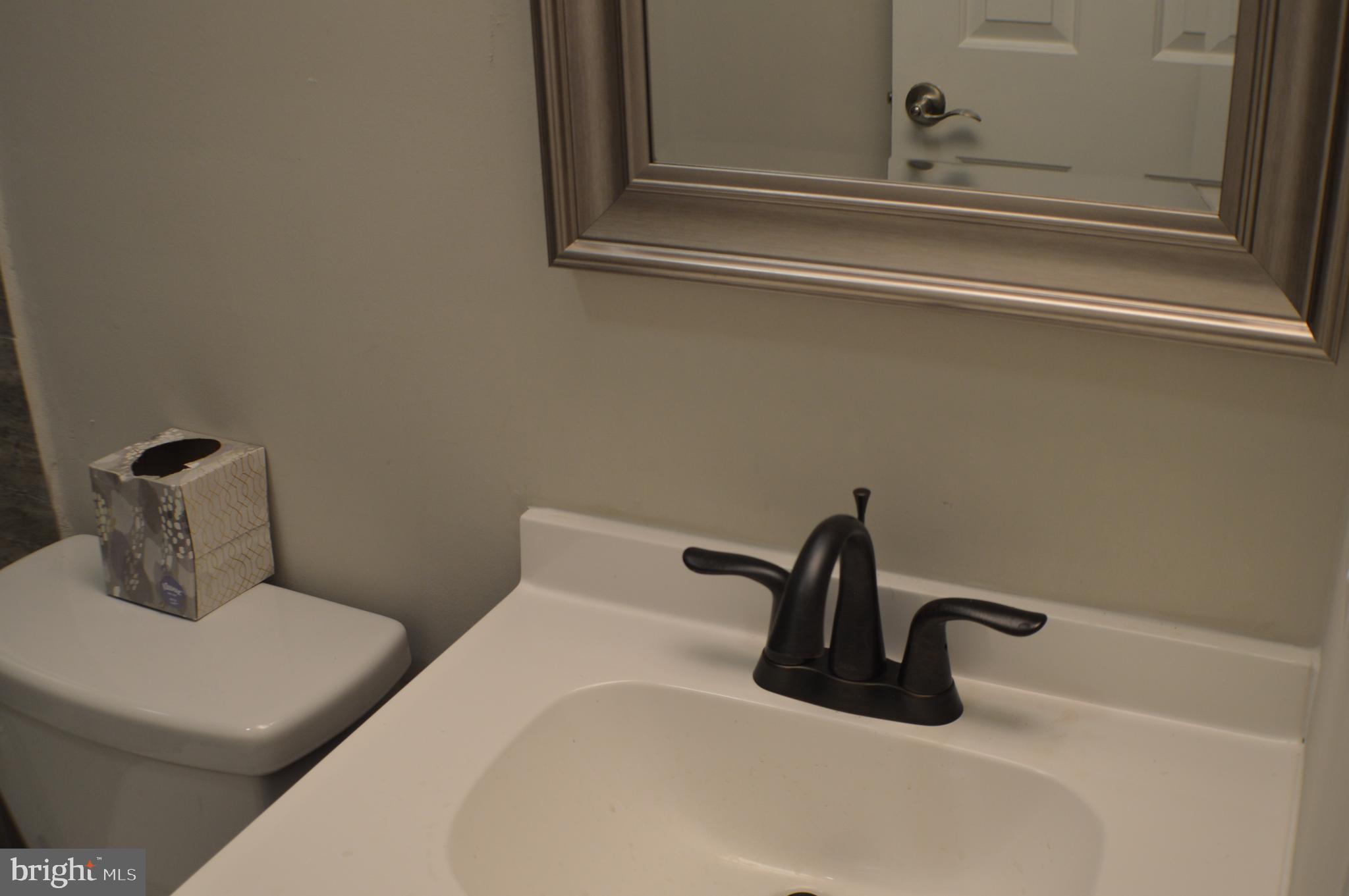 286 Riverside Drive Pasadena, MD 21122 - Photo 57 of 66 main bath
