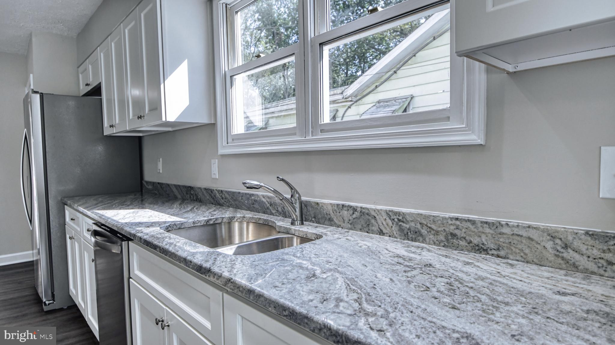 286 Riverside Drive Pasadena, MD 21122 - Photo 10 of 66 Gallery Image 10