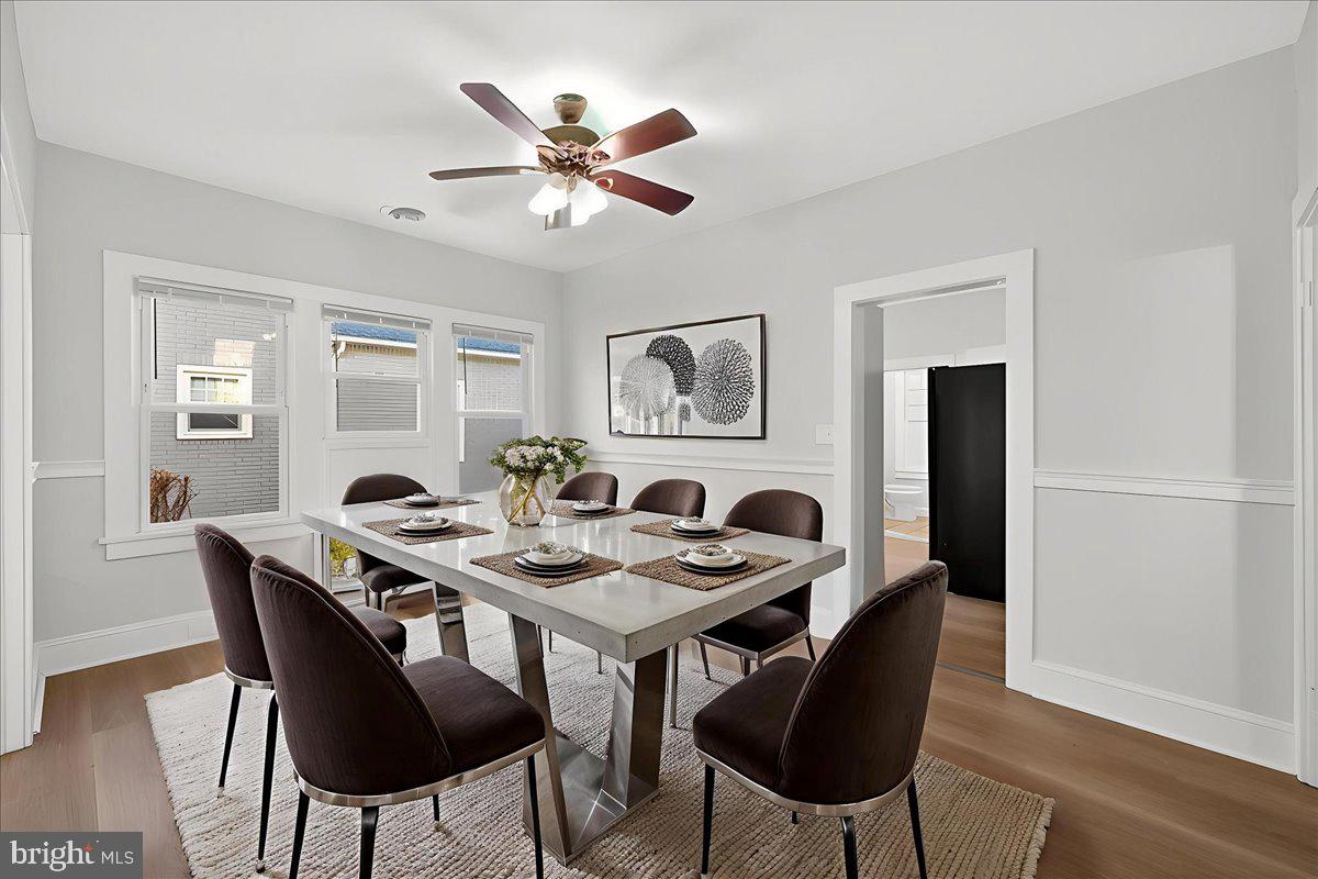 615 13th Street New Castle, DE 19720 - Photo 8 of 39 a view of a dining room and livingroom view
