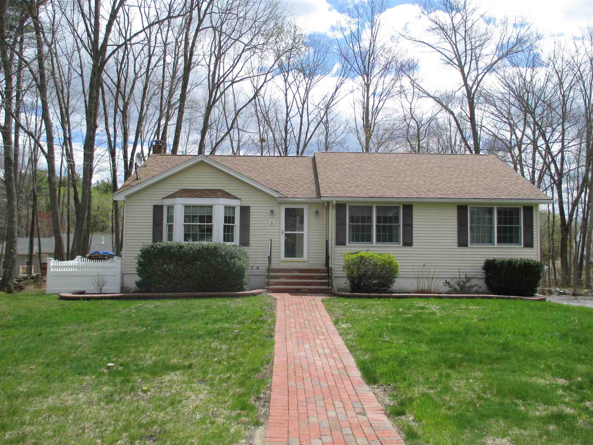 3 Capitol Circle Rochester, NH 03867 - Photo 1 of 32