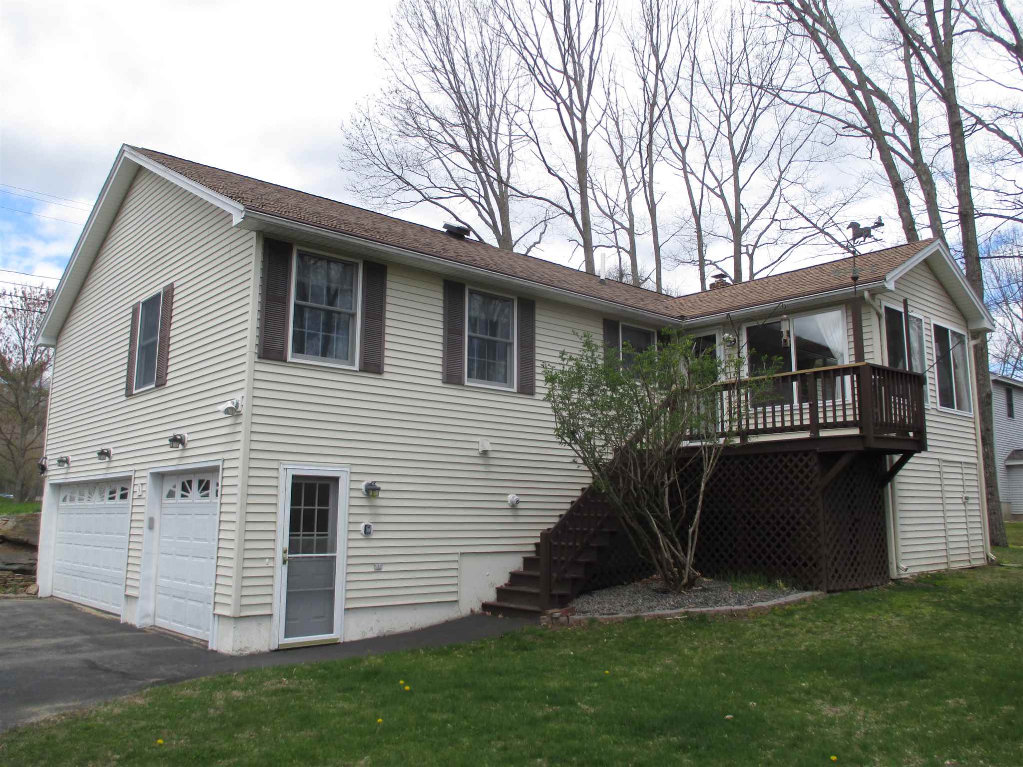 3 Capitol Circle Rochester, NH 03867 - Photo 4 of 32
