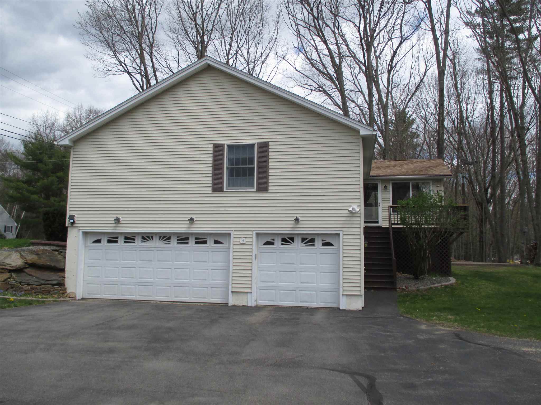 3 Capitol Circle Rochester, NH 03867 - Photo 6 of 32