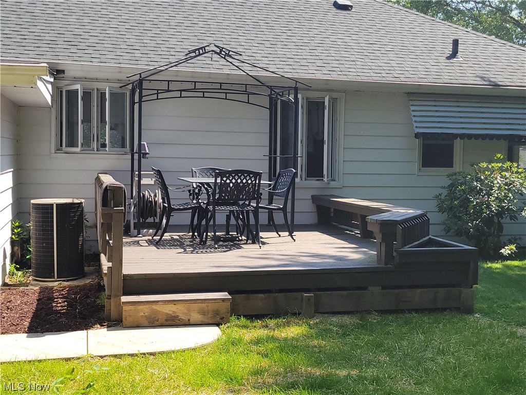 2642 Chestnut Road Independence, OH 44131 - Photo 22 of 30