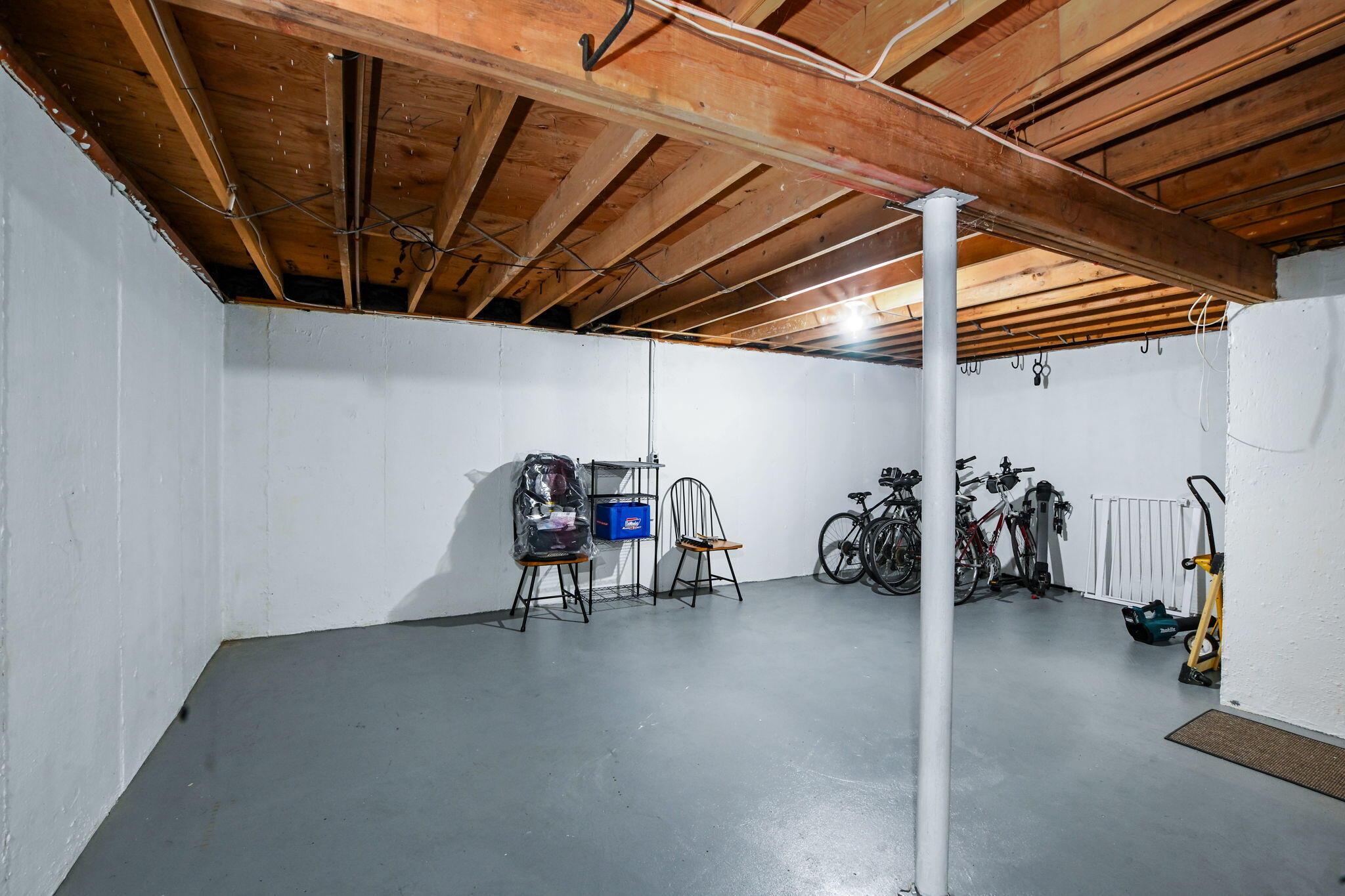 59 Main Street, Unit 20-3 Dennis, MA 02638 - Photo 25 of 40 a view of a room with gym equipment