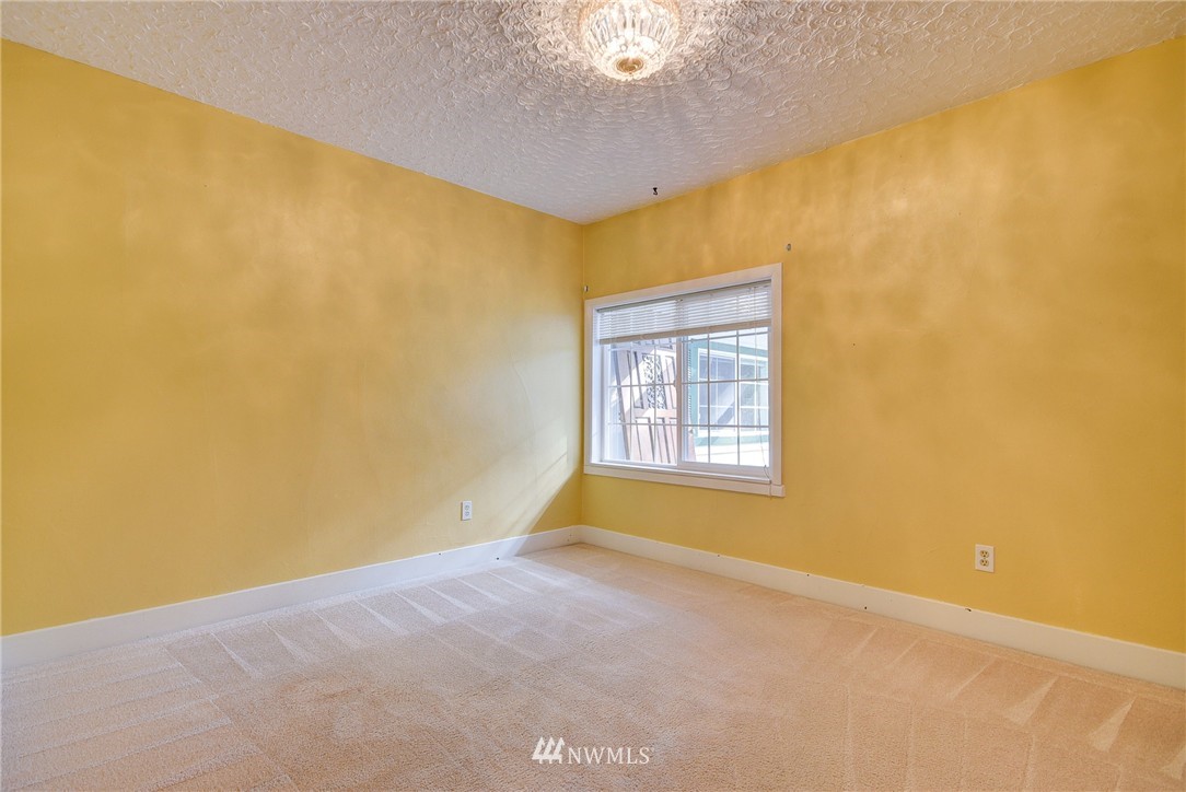 1441 North View Road Oak Harbor, WA 98277 - Photo 11 of 25 Gallery Image 11