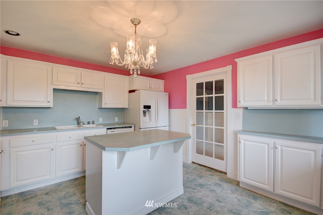 1441 North View Road Oak Harbor, WA 98277 - Photo 6 of 25 Gallery Image 6