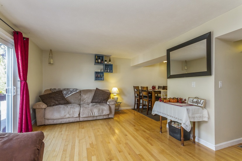 100 Weston Road Manchester, NH 03103 - Photo 3 of 25 Gallery Image 3