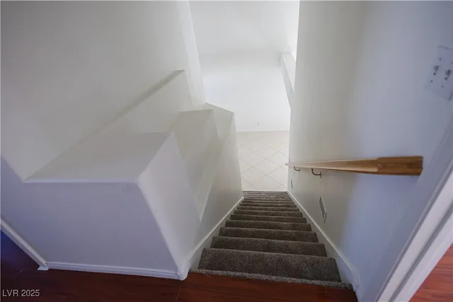 $2,300 | 7873 Laurelton Place, Las Vegas, NV 89147