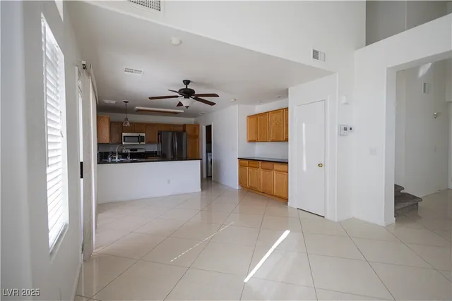 $2,300 | 7873 Laurelton Place, Las Vegas, NV 89147