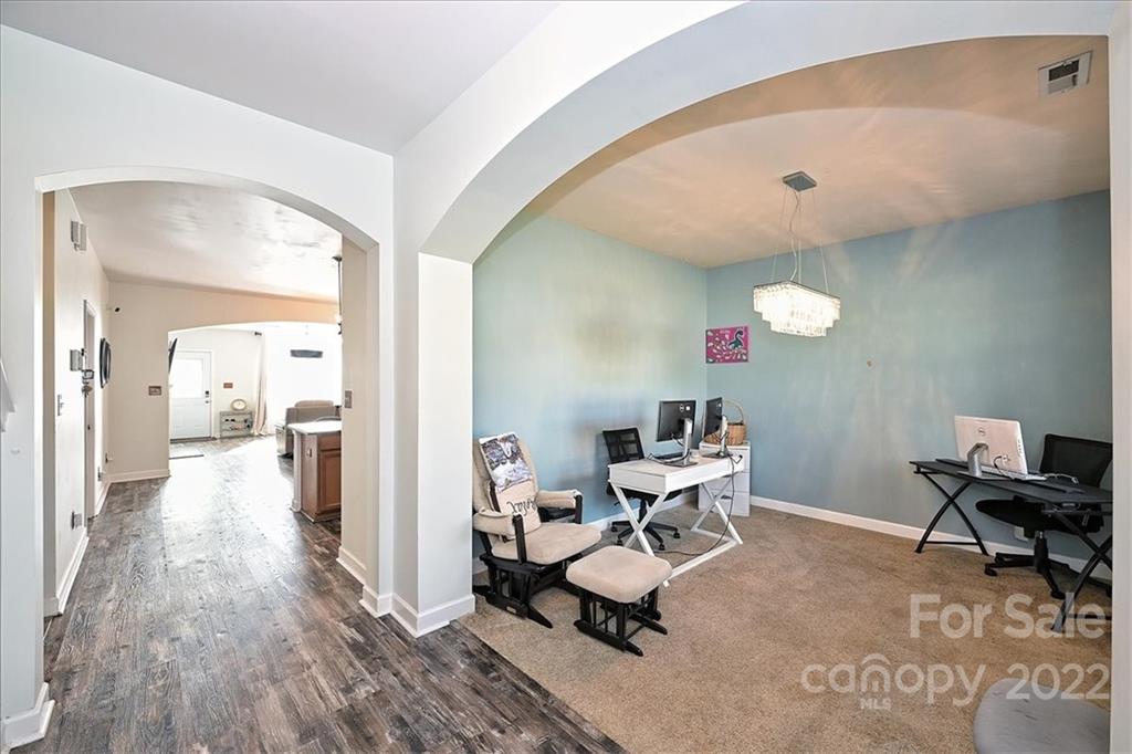 4533 David Cox Road Charlotte, NC 28269 - Photo 14 of 44 Gallery Image 14