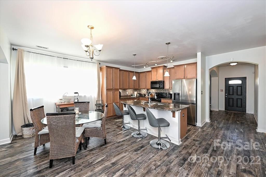 4533 David Cox Road Charlotte, NC 28269 - Photo 16 of 44 Gallery Image 16