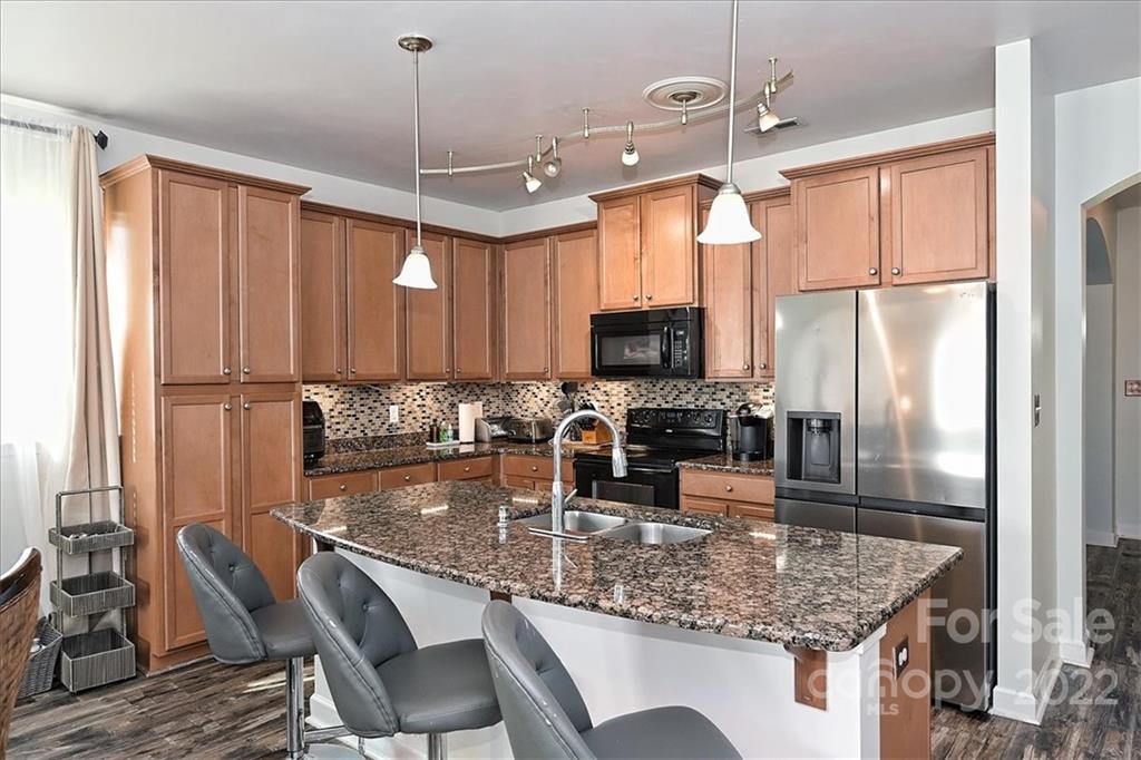 4533 David Cox Road Charlotte, NC 28269 - Photo 19 of 44 Gallery Image 19