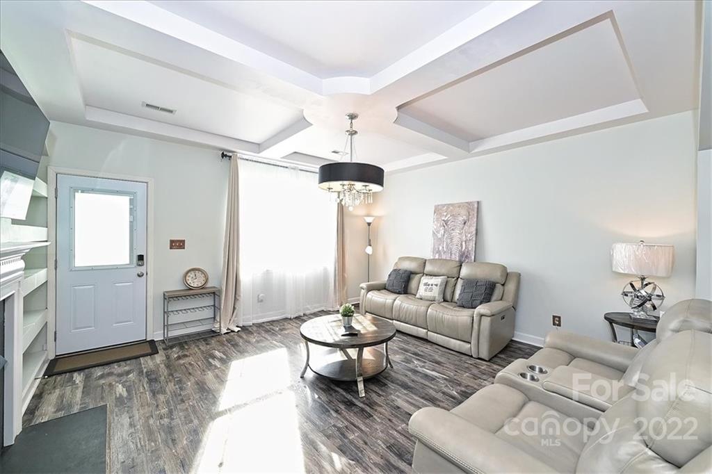 4533 David Cox Road Charlotte, NC 28269 - Photo 30 of 44 Gallery Image 30