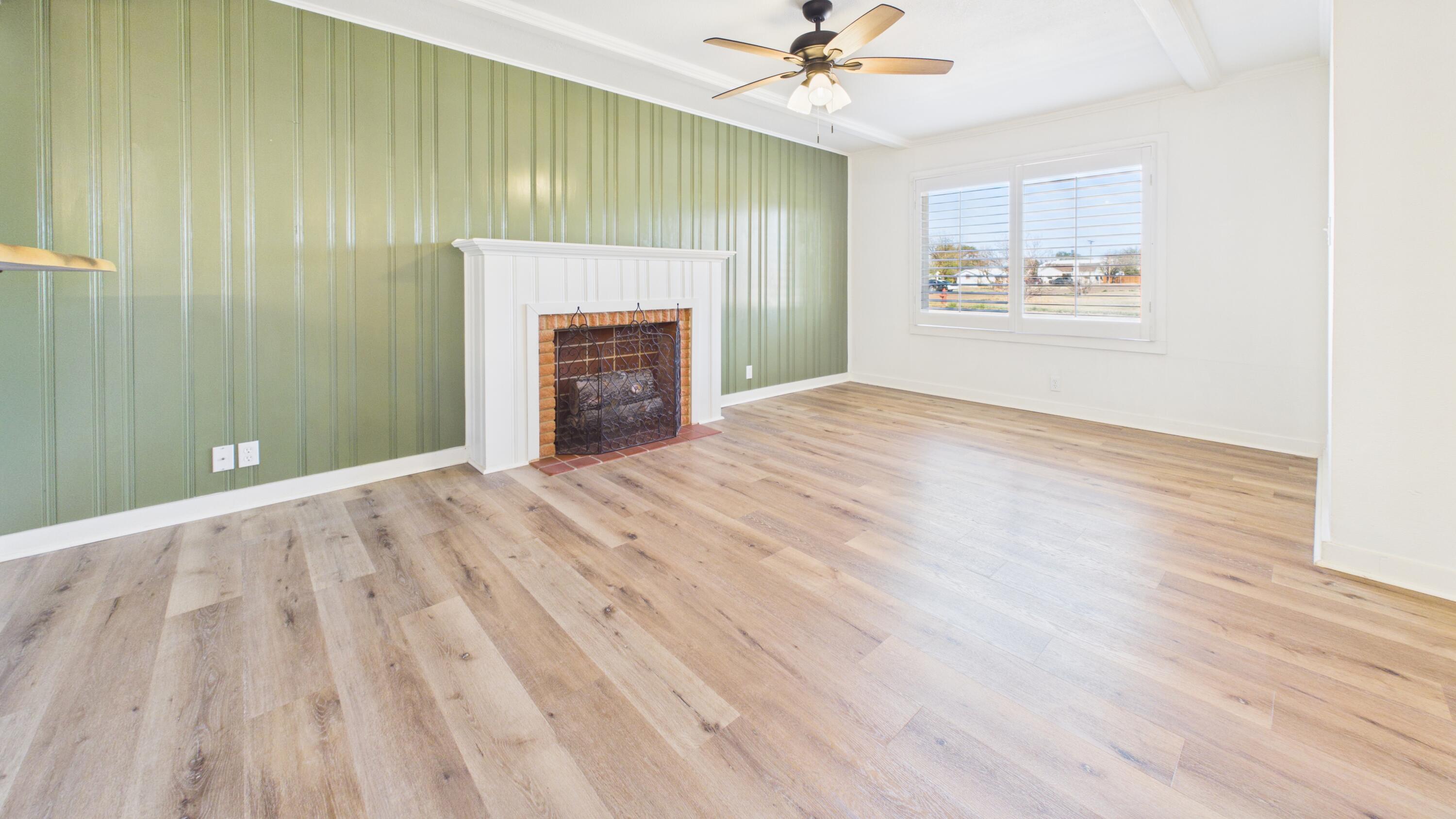 712 11th Street Shallowater, TX 79363 - Photo 13 of 61 CAM06379G6-PR0020-STILL015