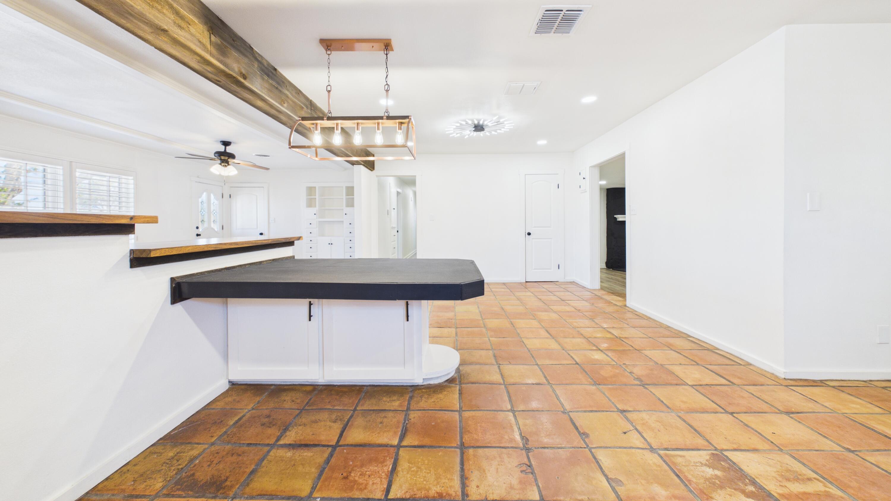 712 11th Street Shallowater, TX 79363 - Photo 20 of 61 CAM06379G6-PR0020-STILL025